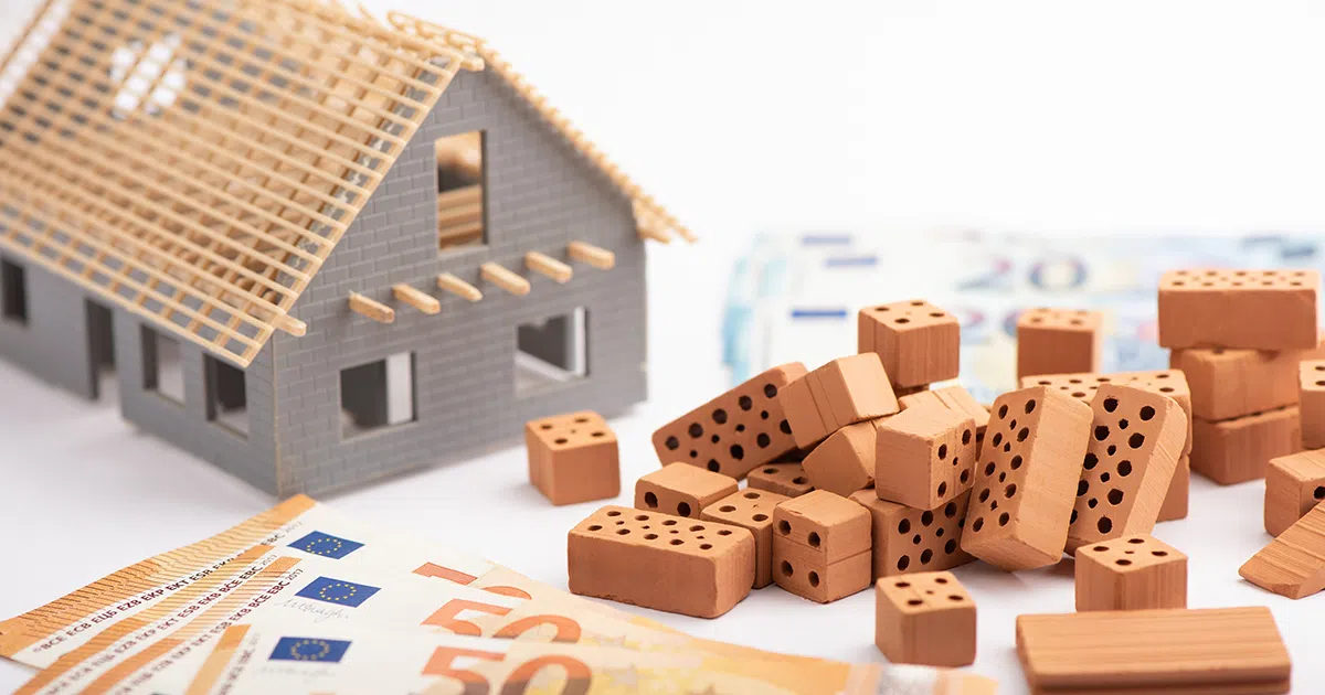 Dichiarazione di Successione Ereditaria: Guida Fiscale 2026